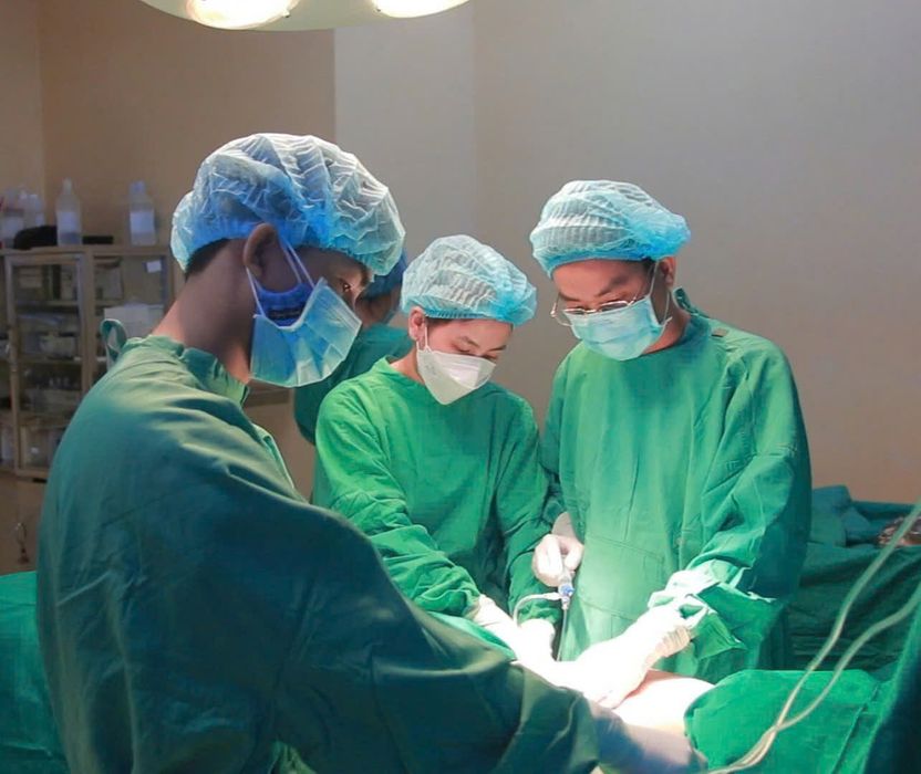 Bác sĩ chuyên khoa thẩm mỹ